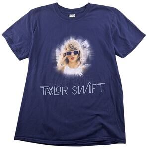 Taylor Swift The 1989 World Tour T-Shirt Concert Band Shirt Size Medium